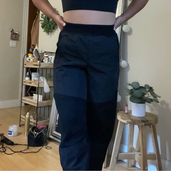 ATHLETA | Black Athleta Sweat Pants - Picture 10 of 10